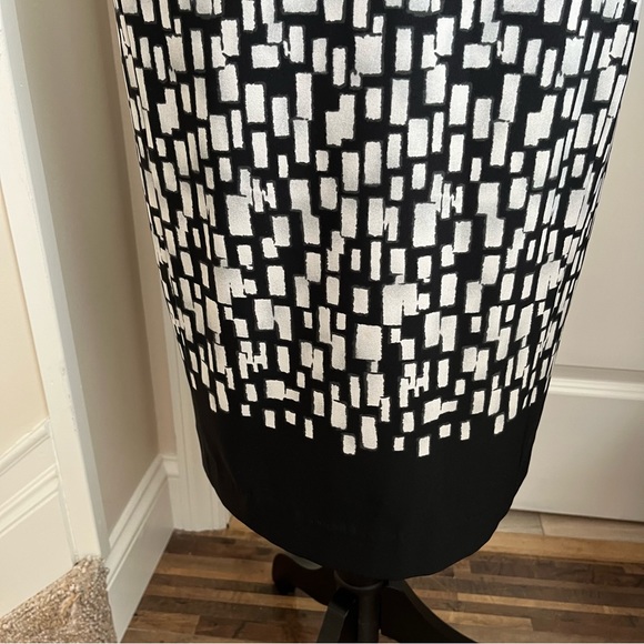 Calvin Klein Geometric Print Cap Sleeves Sheath Dress Black White Sz 12 - Picture 4 of 16